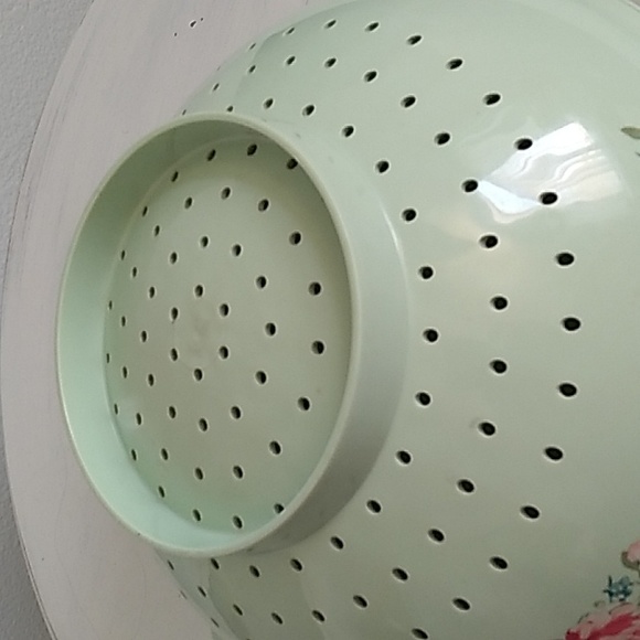 Pioneer Woman Colander - Picture 8 of 8